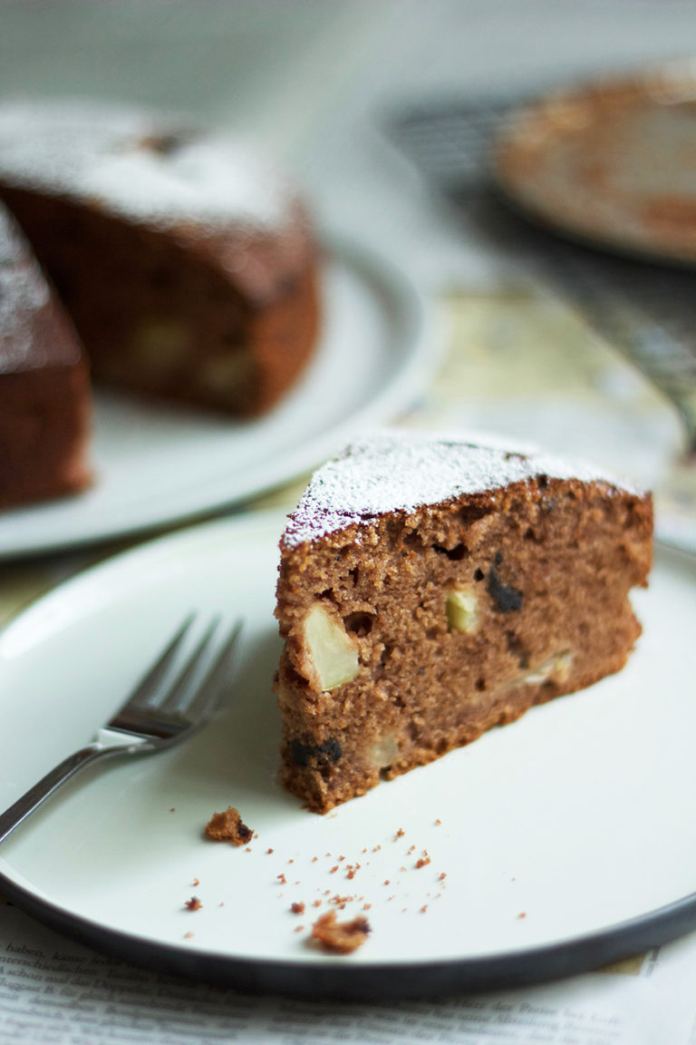 Saftiger Apfel-Schokoladenkuchen mit Quittenlikör