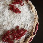 Johannisbeerkuchen mit Haselnussbaiser