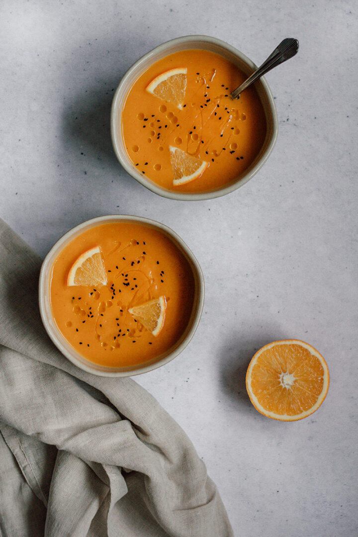 Karotten-Orangen-Suppe (vegan) - feines gemüse
