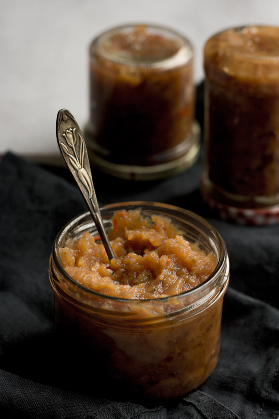 Quitten-Chutney mit Chili und Zimt (vegan) - feines gemüse