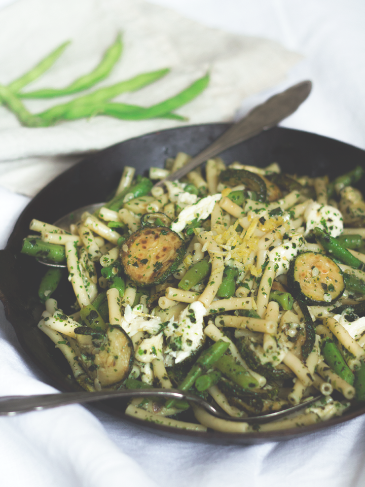 Sommer-Zucchini-Pastasalat